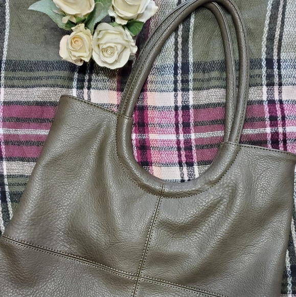 NWOT- Calais Olive Green Tote - Picture 1 of 9